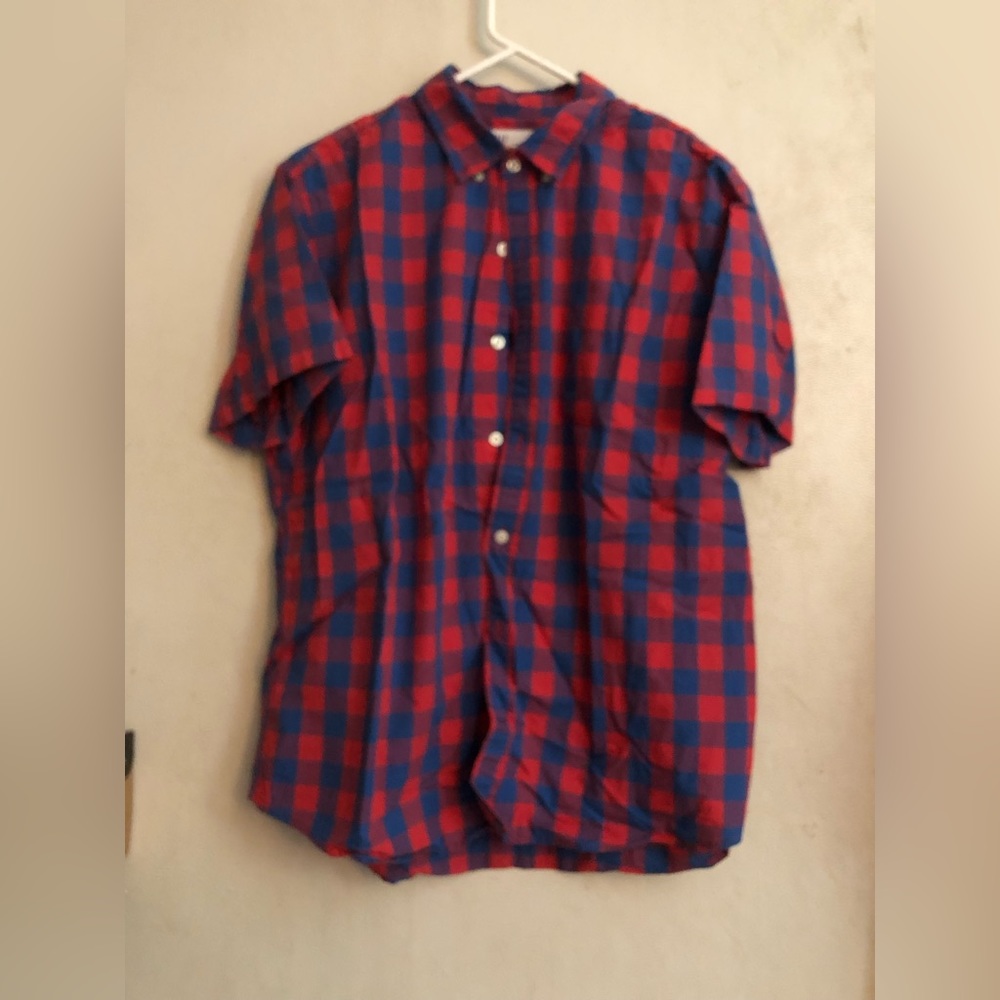Gap shirt